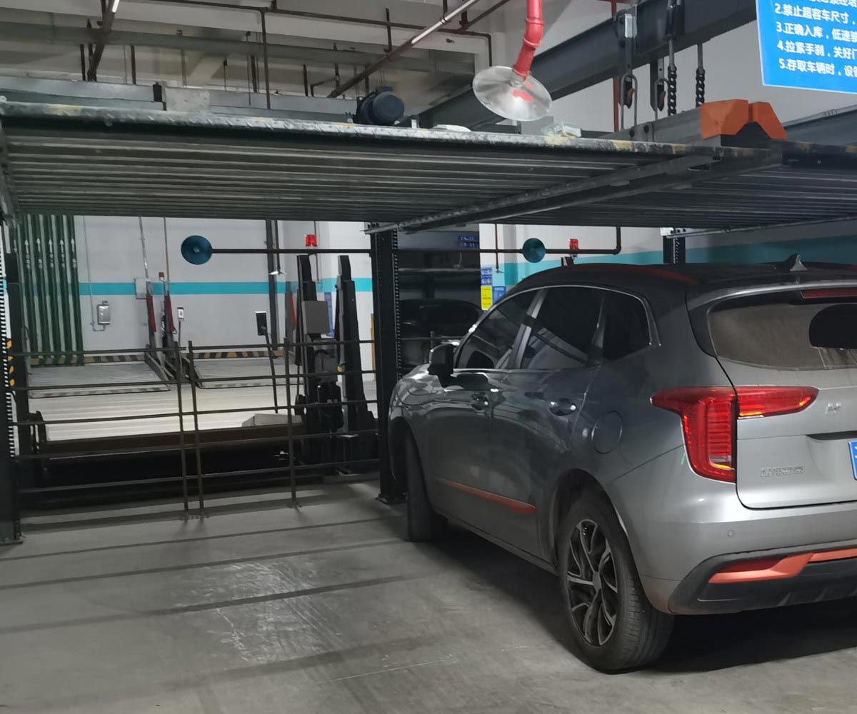 楚雄四柱電動(dòng)升降機(jī)立體停車