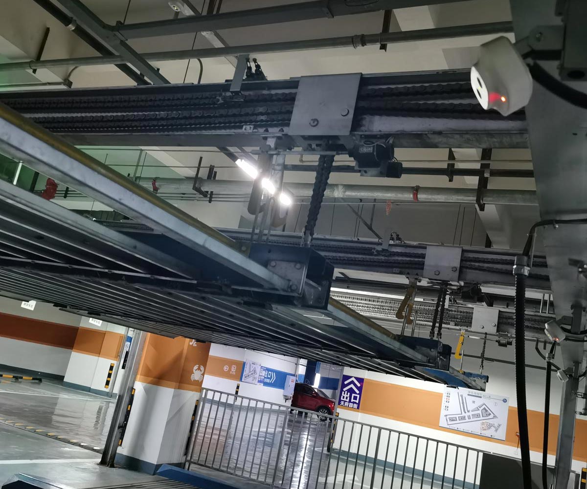 俯仰式機械式停車設(shè)備回收.jpg