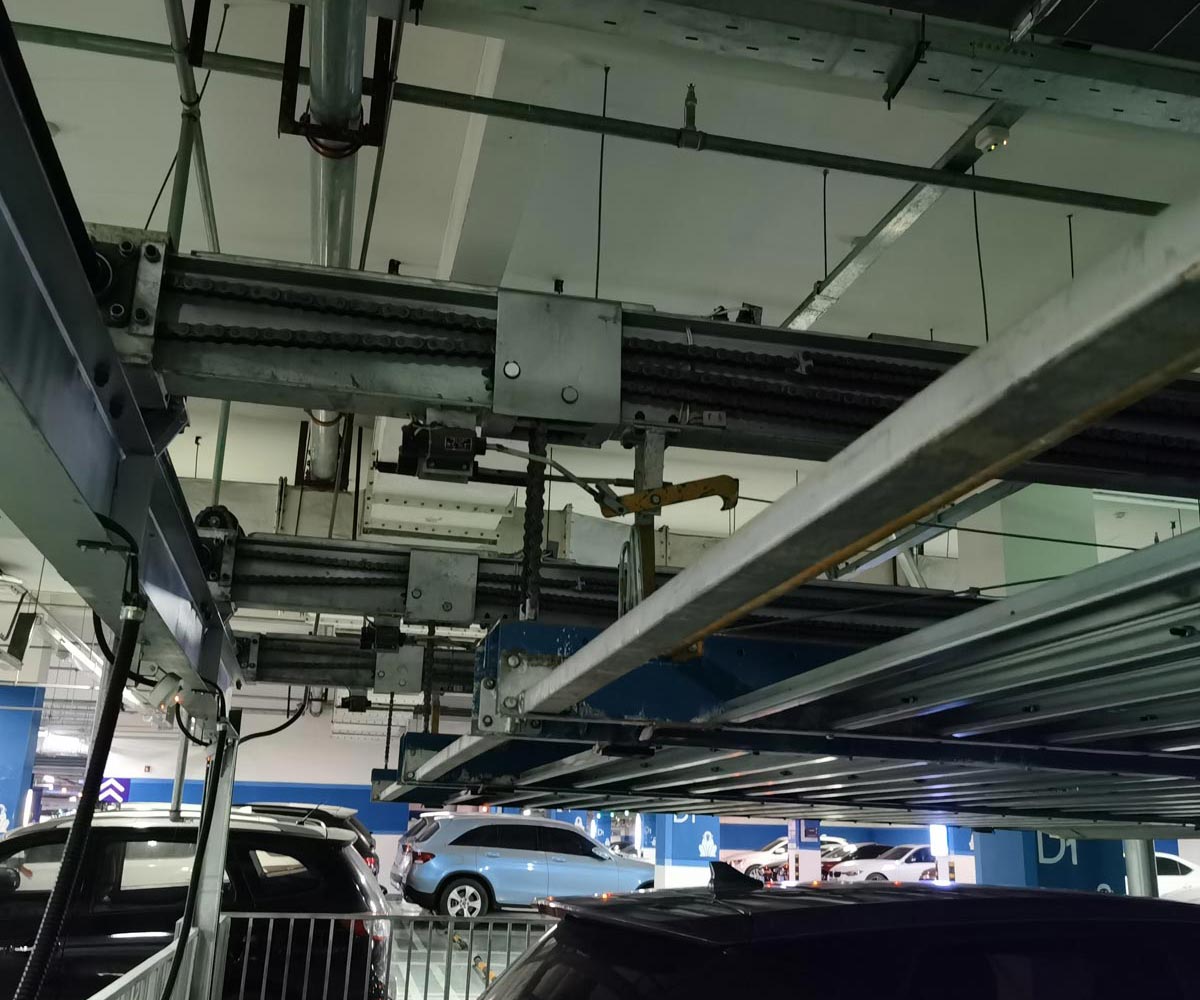 地下室升降式機(jī)械停車位租用.jpg