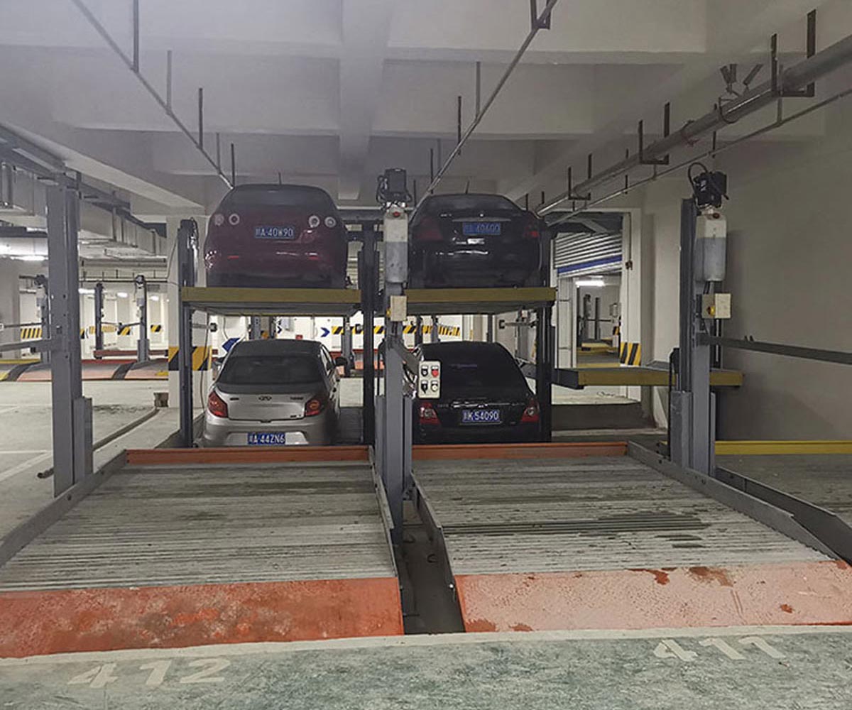 地下室簡易升降類停車設(shè)備安裝.jpg