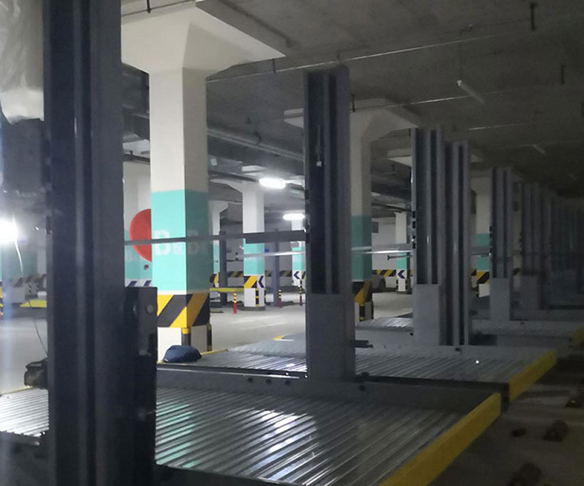 地下室升降式機械式立體停車設備短租.jpg